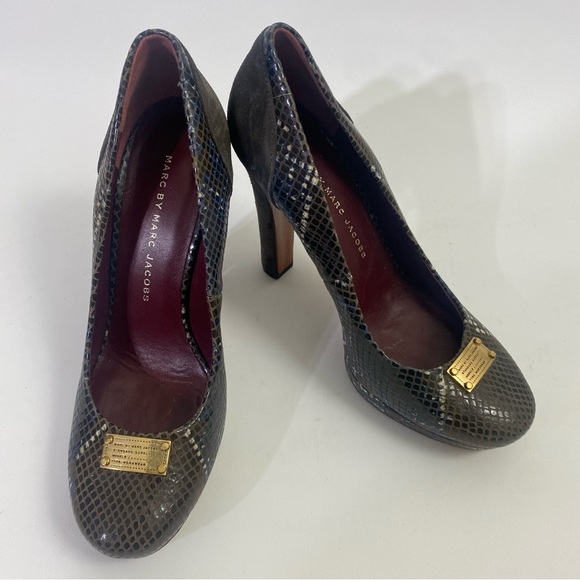 Marc Jacobs Snake Print Platform Pumps Block Heels 6 / 36 Buckle - Picture 4 of 13